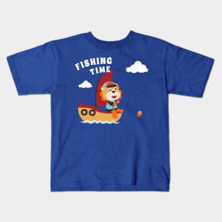 Vector cartoon illustration of cute lion fishing on sailboat with cartoon style. Kids T-Shirt